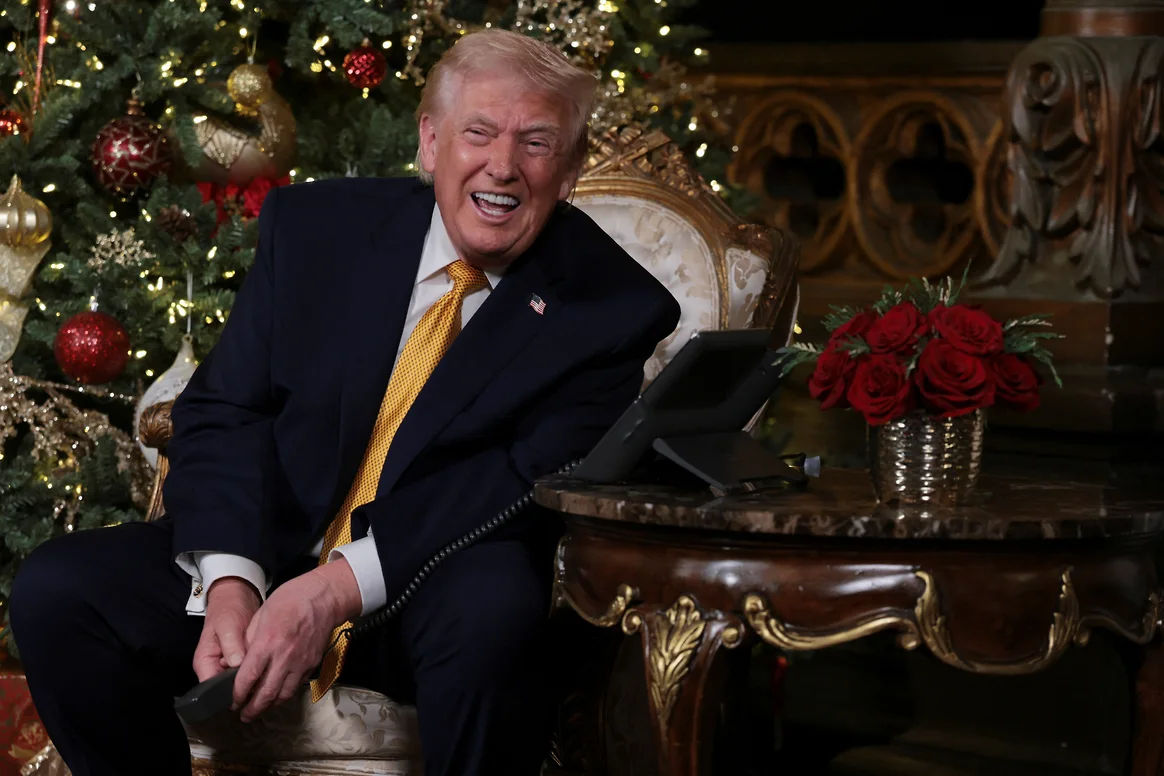 Трамп поздравил с Рождеством «всех, включая левых подонков».