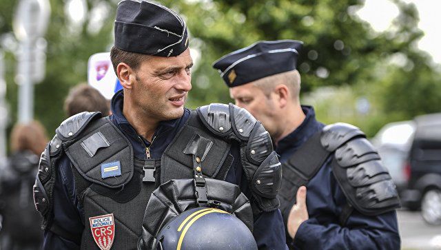 Опасный преступник по кличке "Калаш", долгое время скрывавшийся от правоохранительных органов, задержан полицией по Франции.