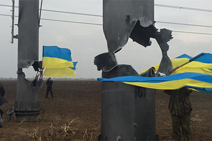 Это возможно только после того, как будут отпущены активисты, пытавшиеся помешать ремонту ЛЭП. Фото: facebook.com
