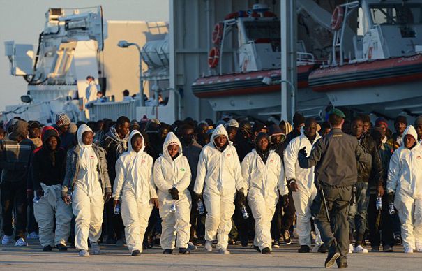 Mii de imigranți africani au fost salvați numai în ultimele zile. Foto: evz.ro