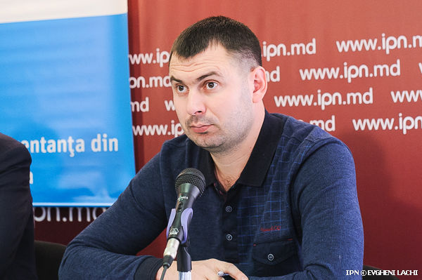Vasile Costiuc nu vede niciun motiv pentru organizarea alegerilor anticipate curând deoarece, spune el, Partidul Democrat are toate instrumentele de a negocia formarea unui alt guvern.