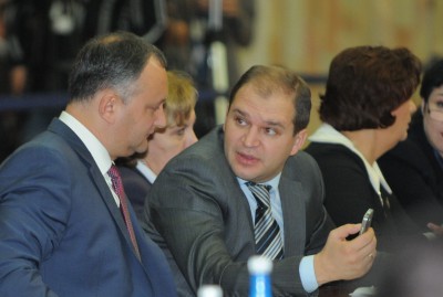 ион Чебан считает, что Молдова должна быть ориентирована на решение собственных проблем.
