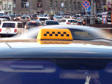 В Москве лицензию на работу в такси можно будет только при условии, что автомобиль российского производства.