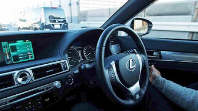 Компания Lexus провела испытания системы автоматического управления автомобилем на улицах Токио. Фото: Lexus