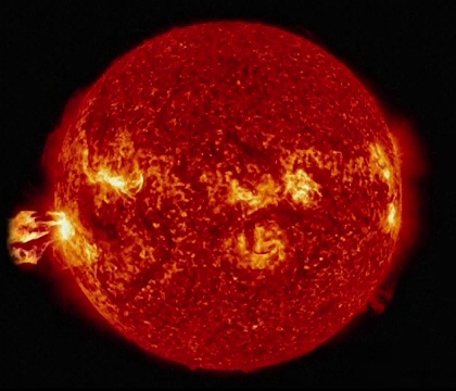 Pamantul se pregateste sa tina piept energiei combinate a doua furtuni solare, care au avut loc in ultimele zile. Un val puternic de radiatii va lovi sambata planeta.