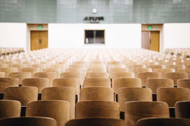 Universitatile de la noi au inceput goana dupa tinerii care au luat BAC