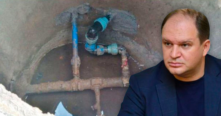 Примар Ион Чебан обеспокоен незаконным подключением горожан к водопроводу. Коллаж Point.md.