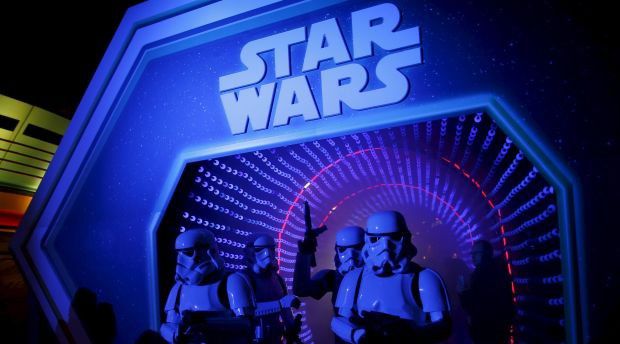 В 2012 году студия Disney приобрела за $4 млрд киностудию Lucasfilm.