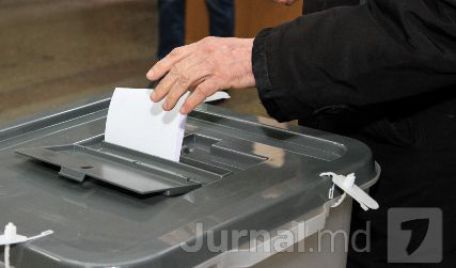 De menţionat că rata de participare la alegerile de ieri a fost de 55,86%, ceea ce reprezintă 1 565 591 alegători.
