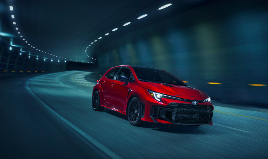 В США дебютировала новая Toyota GR Corolla 2025.