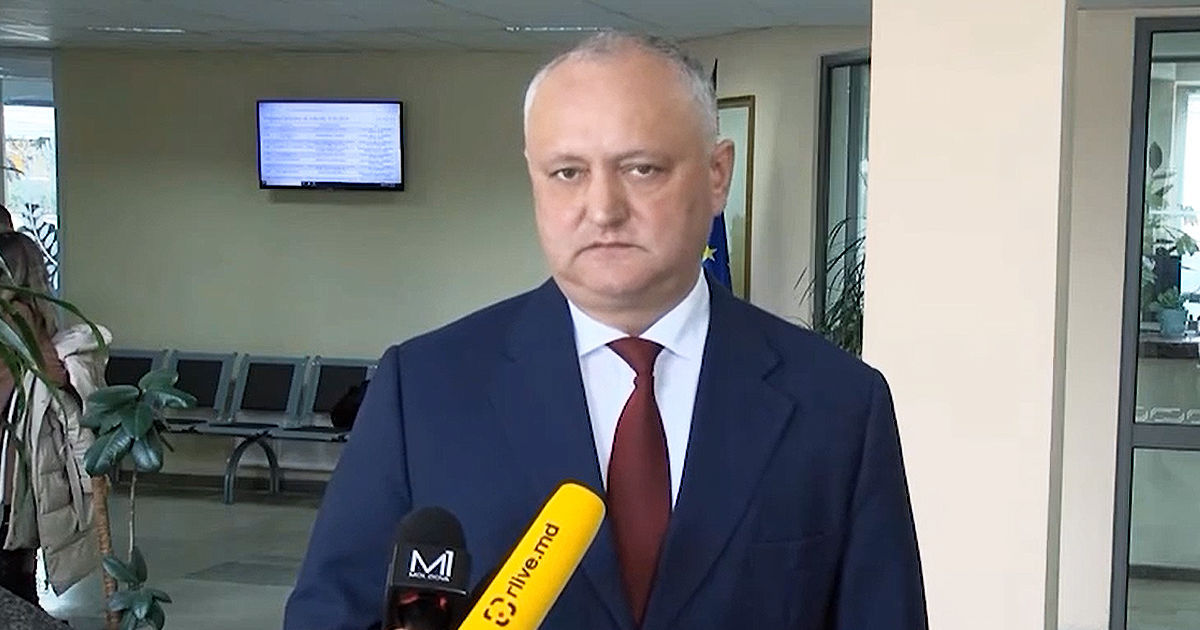 Додон: Если бы нам действительно что-то угрожало, Санду уже бы сидела в бункере.