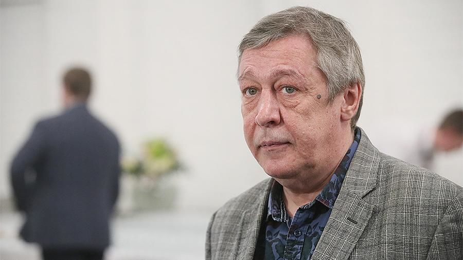 Михаил Ефремов 10 раз привлекался к административной ответственности.
