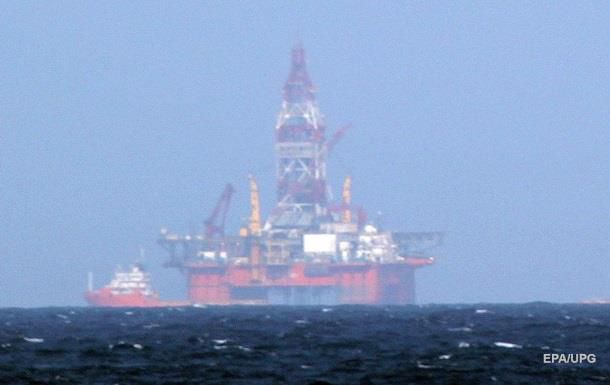 Цены на нефть в пятницу, 30 сентября, снижаются.
