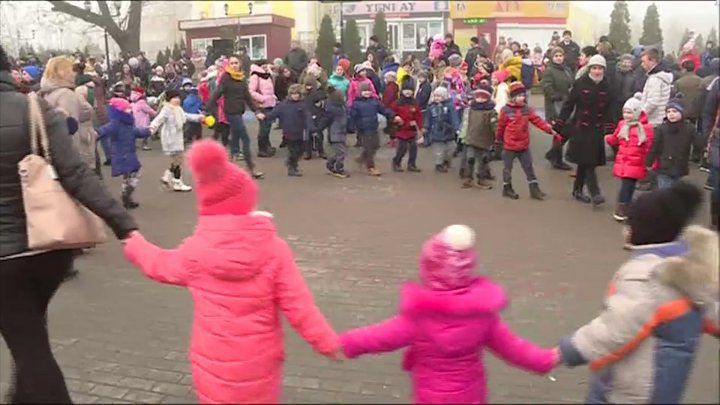 Особое внимание уделили детям из интернатов.