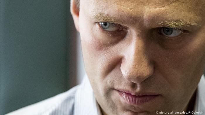 Три независимые лаборатории подтвердили отравление Навального «Новичком». Фото: feedc.com.