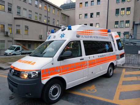 Un minor de 14 ani din Capitală a ajuns aseară la spital cu intoxicaţie alcoolică. Băiatul a fost găsit în sectorul Buiucani al Capitalei.