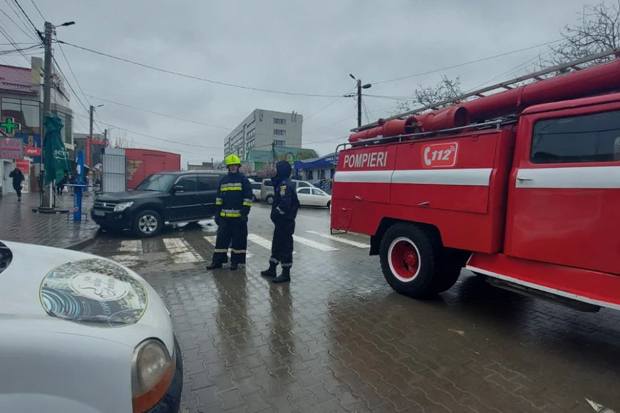 На рынке Комрата произошел пожар.