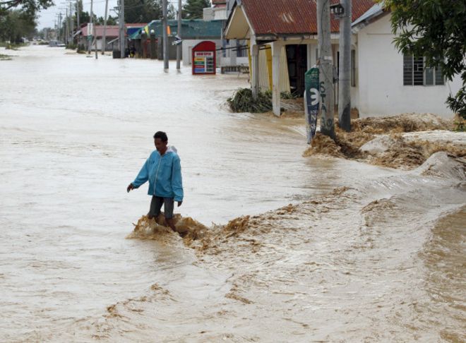 Число жертв тайфуна Koppu возросло до 16 человек. Фото: reuters.com