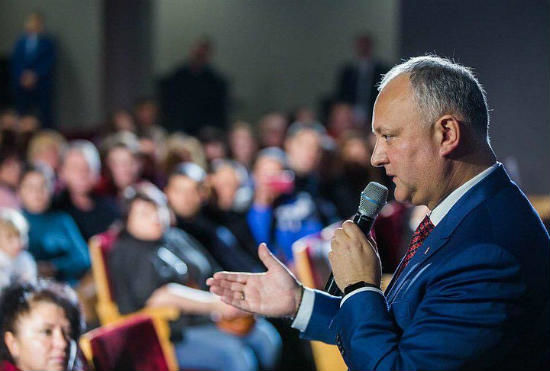 Додон рассказал о новой амнистии для граждан РМ, нарушивших режим пребывания в РФ.