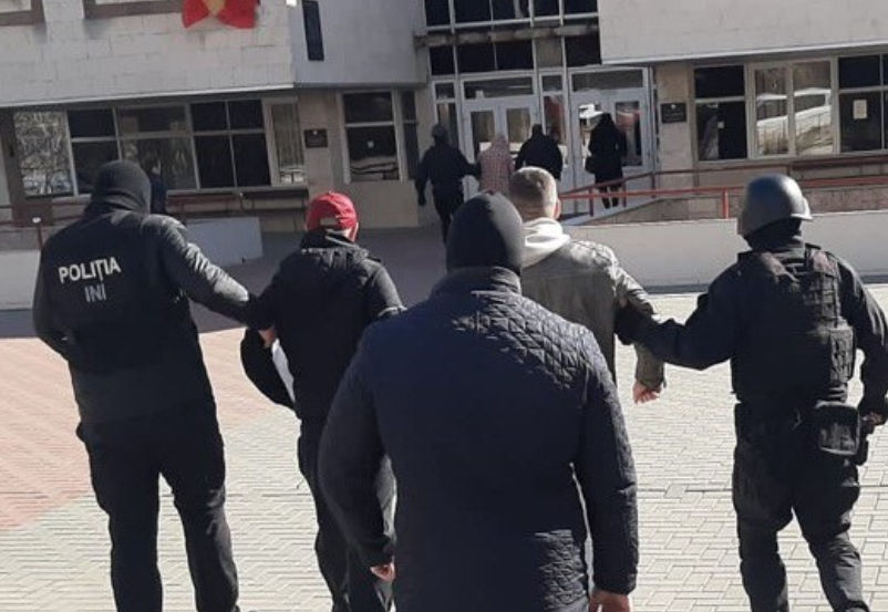 Полиция передает в суд дело о подготовке массовых беспорядков в Кишиневе.