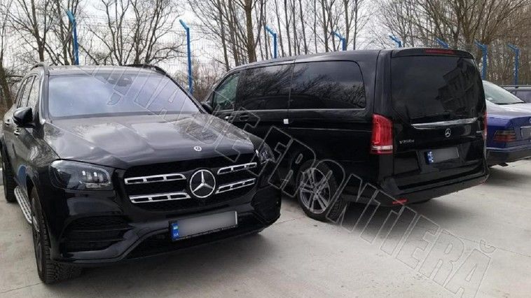 На КПП Паланка пограничники выявили 6 машин, разыскиваемых "Интерполом".
