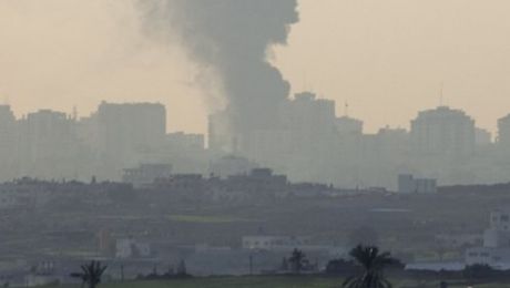 Explozie puternică la Diyarbakir, Turcia în apropierea unei staţii de autobuz. Foto: teletrader.com