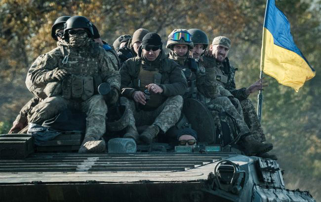США призвали Украину не наступать, а обучится использованию новейшего оружия.