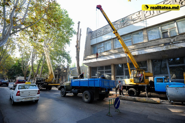 În zilele de 5 și 6 mai, va fi sistată circulația transportului pe str.V. Alecsandri, tronsonul cuprins între str. București și str. A. Mateevici.