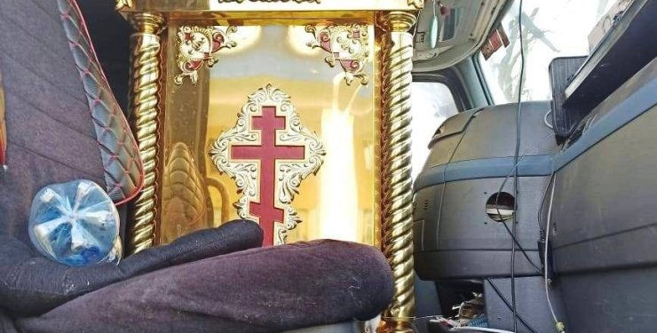 Из Украины в Молдову пытались вывезти мощи 80 святых и другие церковные товары.