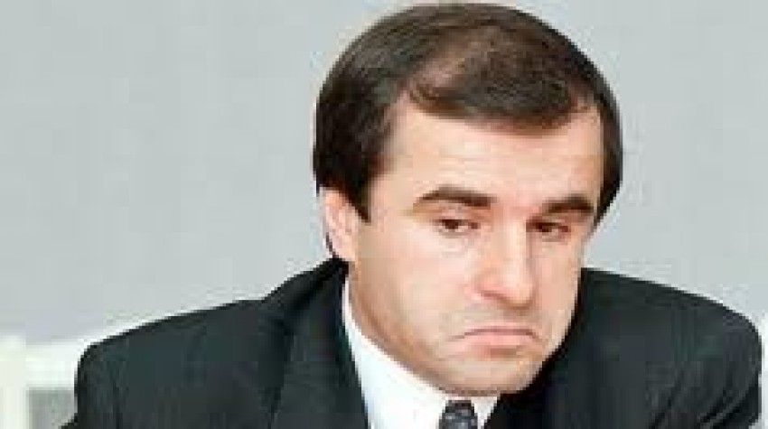 Foştii prim-miniștri ai Republicii Moldova vor deţine paşapoarte diplomatice pe viaţă