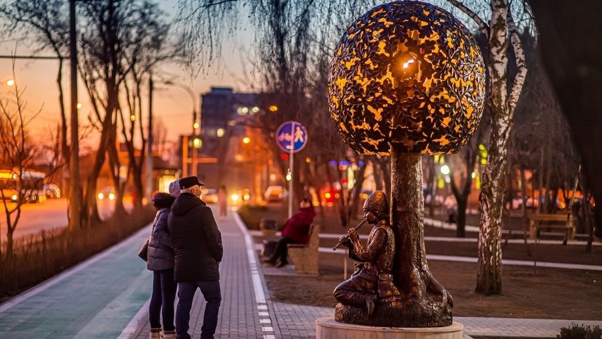 На улице Миорица в Кишиневе появилась новая скульптура.