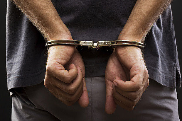 Un polițist de sector din Capitală, reținut în flagrant de ofițerii CNA și procurorii anticorupție.