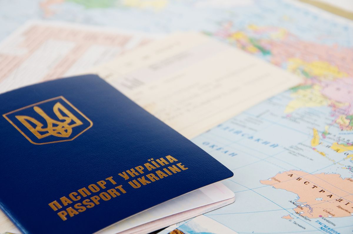 Страны ЕС в прошлом году в основном уменьшили показатель отказов украинцам в шенгенских визах. 