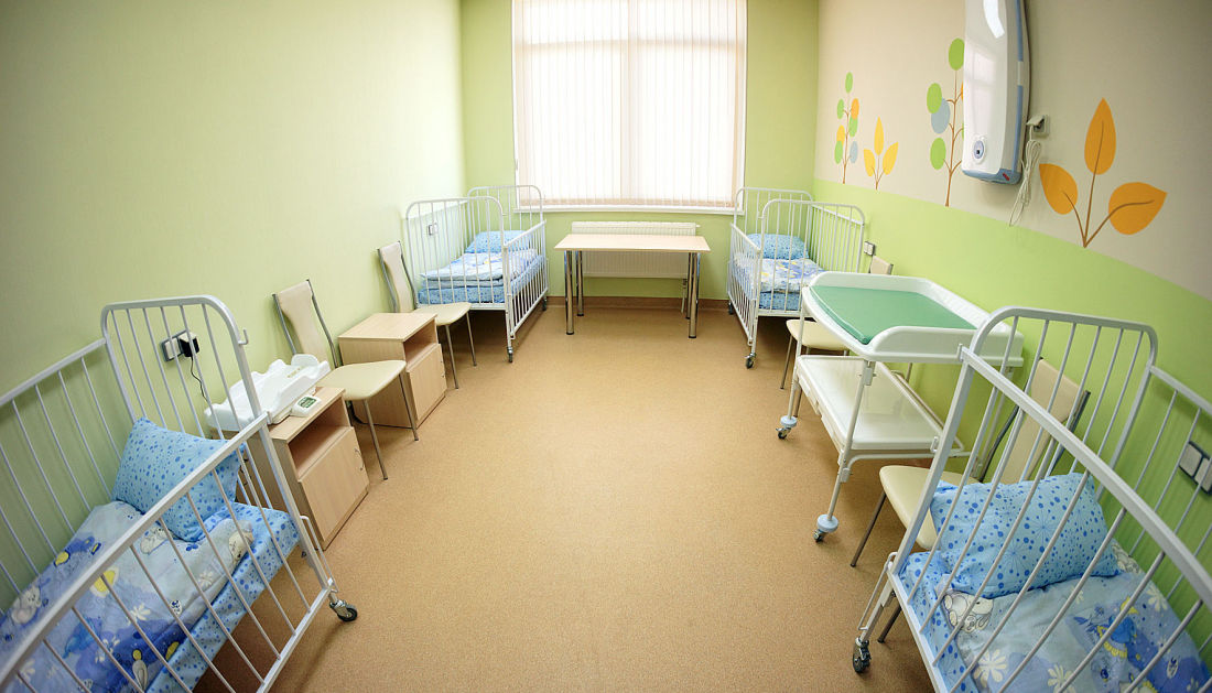 Одна из причин закрытия роддомов в Молдове - нехватка работников.