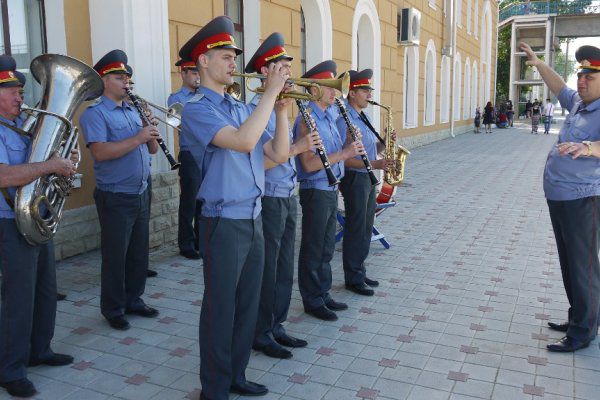 Праздничное выступление длилось всего 7 минут.