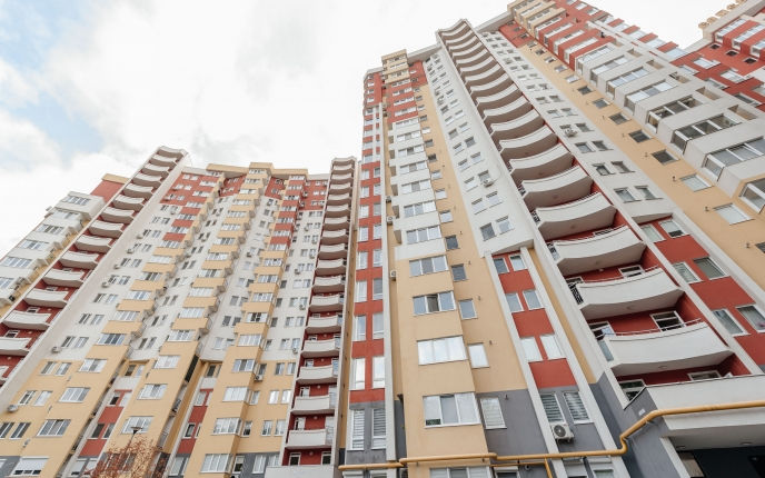 Consiliul Concurenței verifică comisioanele agențiilor imobiliare din cauza creșterii prețurilor la locuințe.