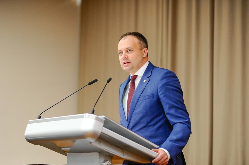 Noul ministrul al Apărării, numit de preşedintele Parlamentului