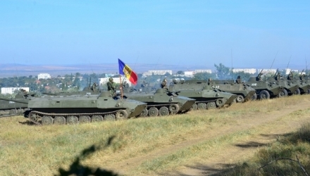 Кроме того, прошёл смотр с проверкой техники, имеющейся в наличии.