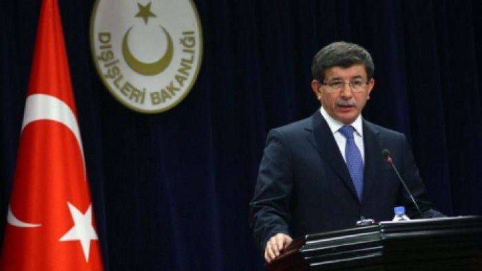 Premierul Ahmet Davutoglu și miniștrii din Guvernul Turciei şi-au dat demisia în această seară. Foto: alfa.mk