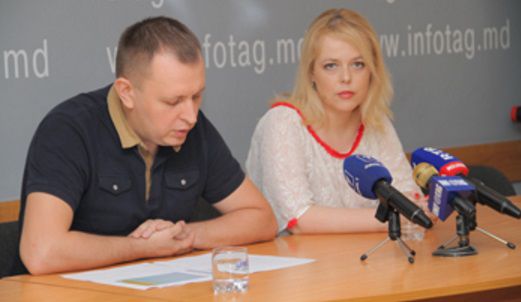 Судебное заседание было перенесено на понедельник, 3 октября.