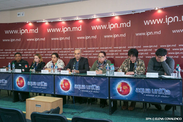 Группа НПО, защищающих права ромов, требует встречи с премьером.