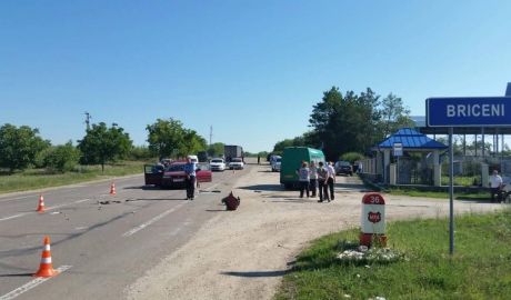 O femeie de 75 de ani a murit azi dimineaţă într-un accident rutier în lanț, produs pe traseul M-6. 