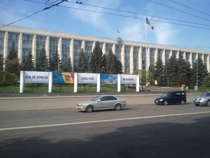Решение об отмене визового режима для молдавских граждан вступает в силу 28 апреля. Фото: unimedia.info