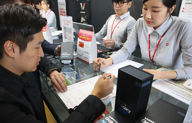Samsung начал менять Galaxy Note 7 в аэропортах.