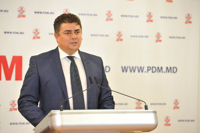 Calmîc: Aşteptăm o uşoară micşorare a tarifelor pentru curent în anul 2018. Foto: moldpres.md