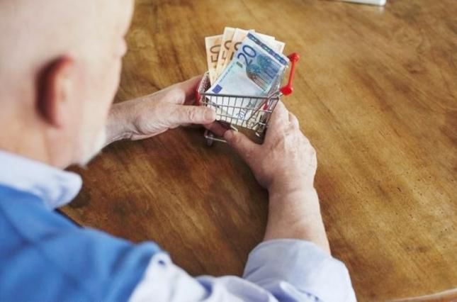 Легально работающие в Испании молдавские граждане смогут получать пенсии.