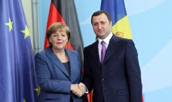 Angela Merkel va ţine un discurs public în incinta Palatului Republicii