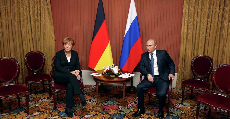 Встреча проходит в закрытом для прессы режиме. Фото: magyarhirlap.hu.