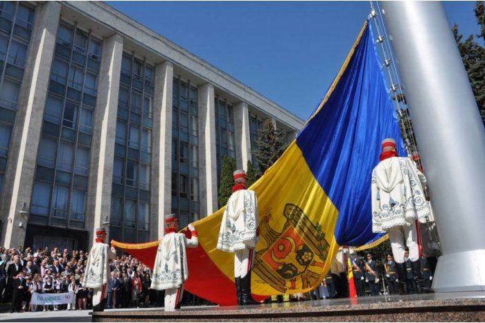 В Республике Молдова отмечается День суверенитета.