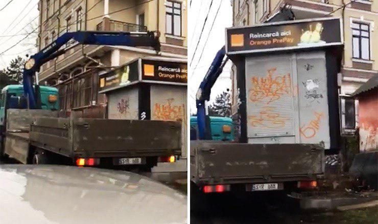 В Кишиневе эвакуировали очередной киоск.
